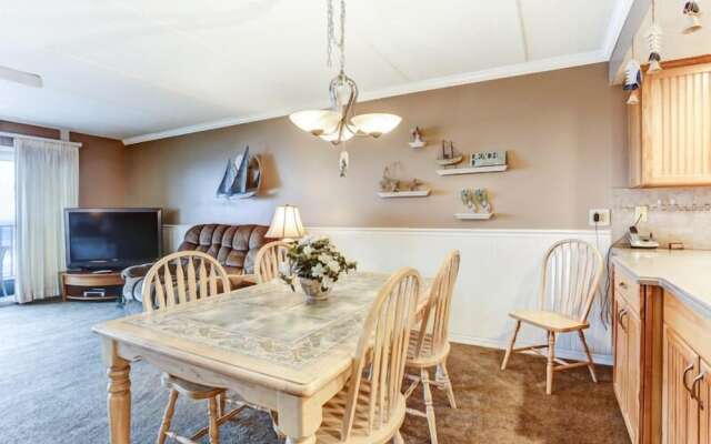 Amelia South H4 by RedAwning