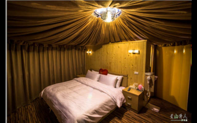 yurt in mountains