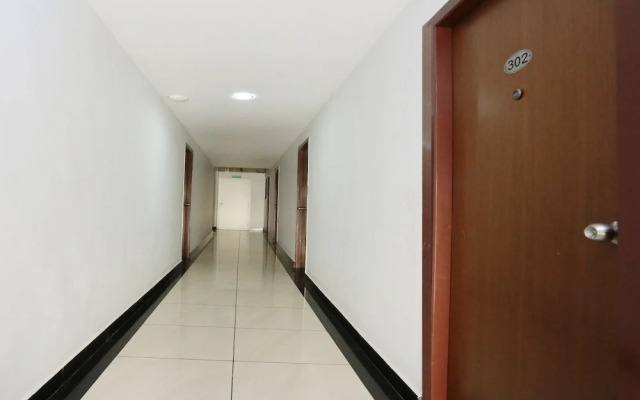 OYO 10611 Hotel Malabar Illam