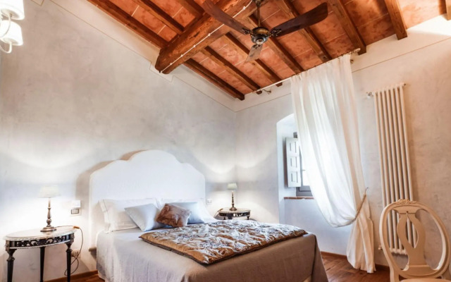 Luxury villa with private infinity pool near Firenze-VILLA BIANCA