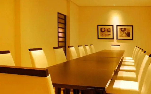 Casablanca Suites Near Airport