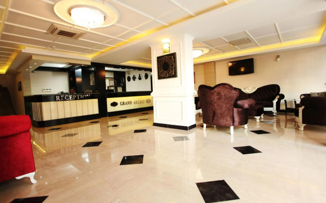 Grand Akcali Hotel