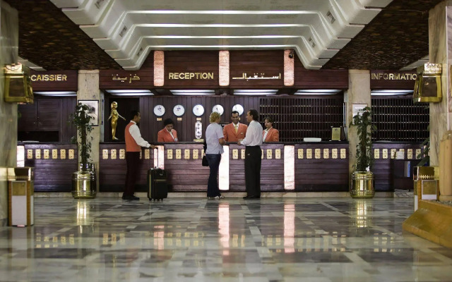 Aracan Eatabe Luxor Hotel