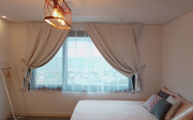 Bombom Guesthouse