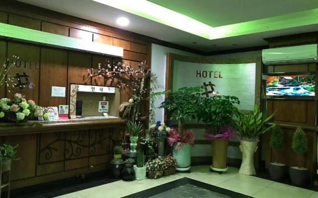 Jeonju Sanjeongdong Prague Motel