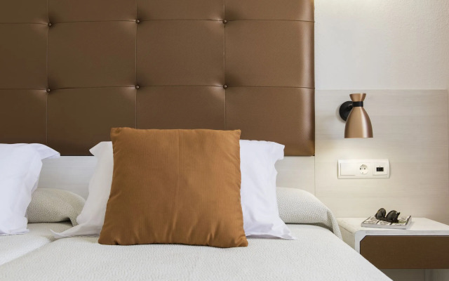 Apartamentos Typic Oasis Sa Tanca