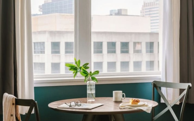 Roami at Duncan Plaza