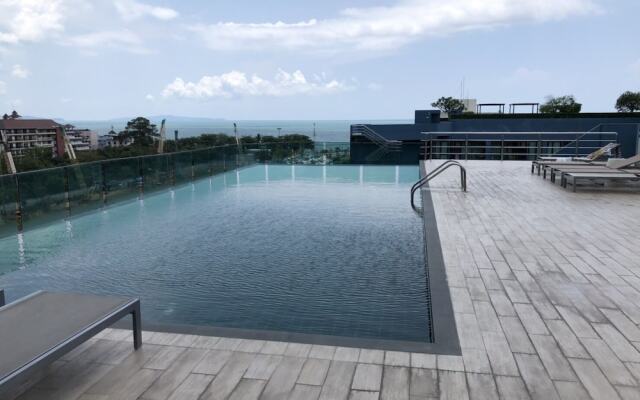 Acqua Condo jomtien beach TLH