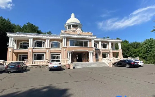 Yichun Lindu Hotel