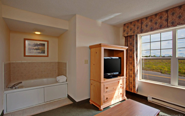 Country Inn & Suites by Radisson, Buffalo, MN
