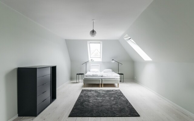 Majestic 300m2 Apartment