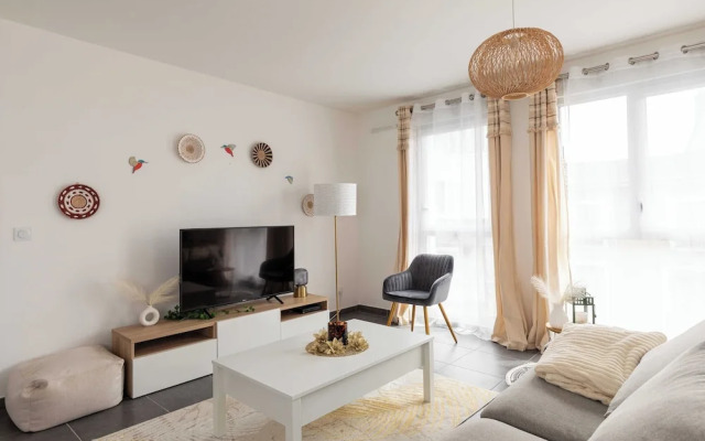 Charming Apartment 2br/4p - Near to Lyon