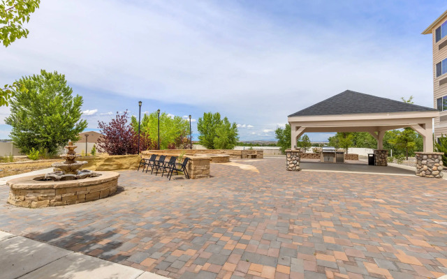 Comfort Inn & Suites