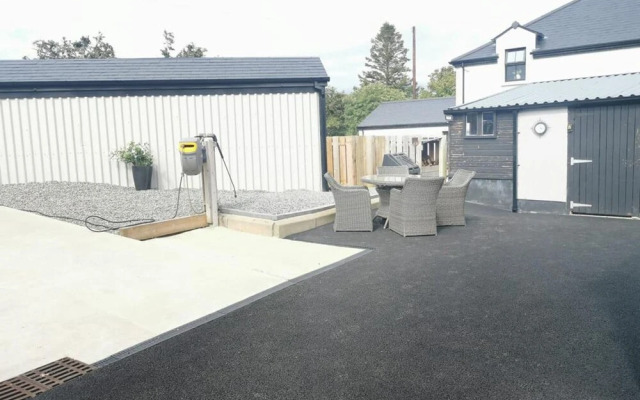 Lovely 3-bed House in Derry