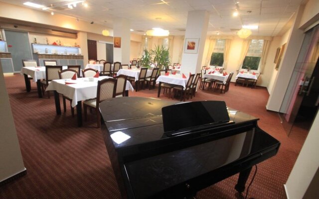 Hotel CITY **** Galanta