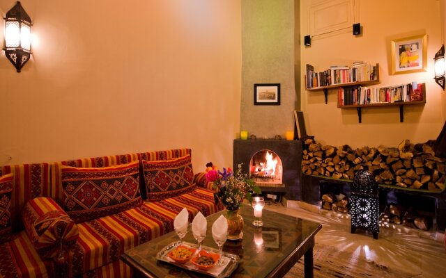 Riad Signature