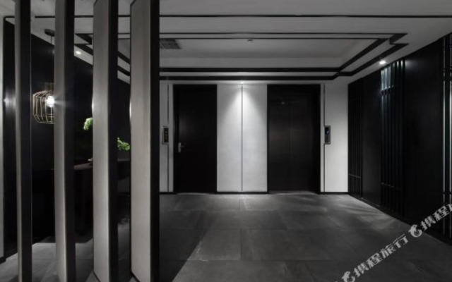 Yunny Hotel (Kunming Railway Station Wanda Square store)