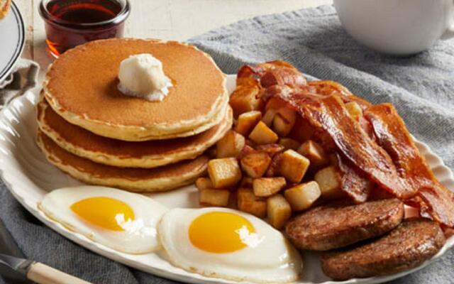 Crowne Plaza Chicago-Northbrook by IHG