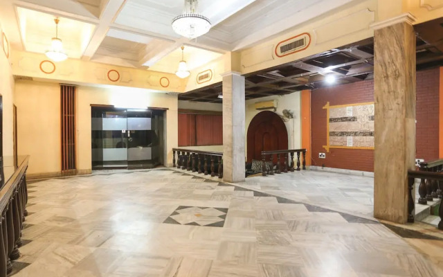 OYO 27783 Hotel Rajmahal Inn