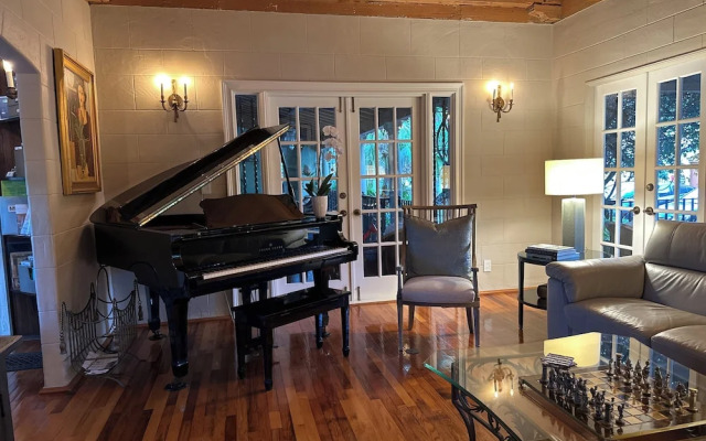 Casa Grandview Inn