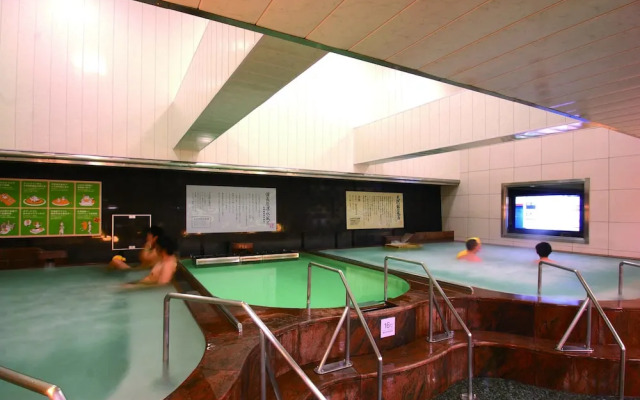 Nikoh Capsule Hotel Refre - Hostel - Caters to Men