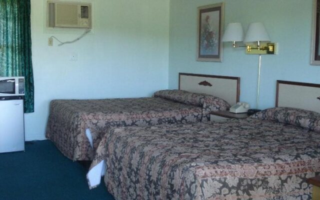 Thruway Holiday Motel