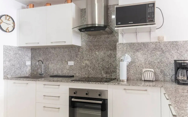 Spacious Apto With Spectacular Views Of The Beach
