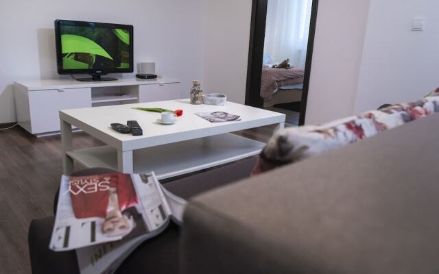 Axis Apartments