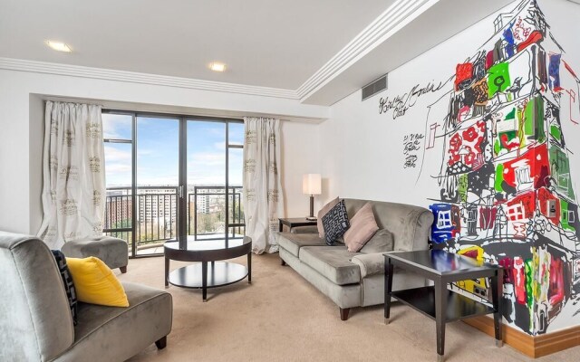 QV Luxury Apartment with Indoor Pool - 445