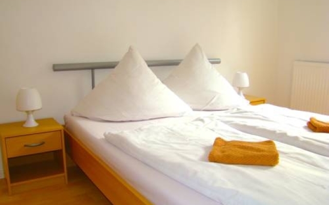 BNB near Brandenburg Gate