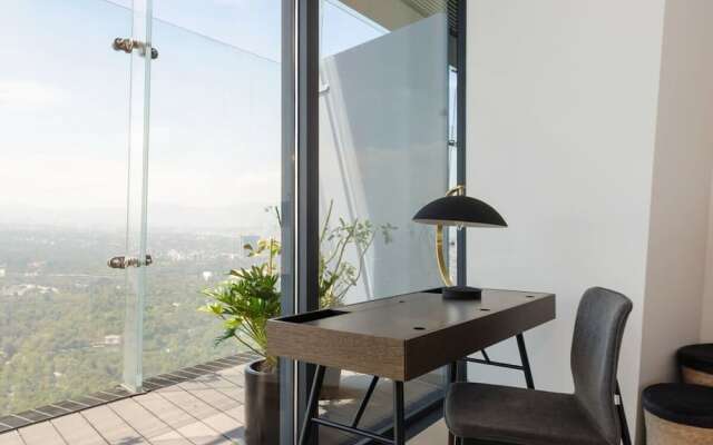 Luxurious 1BR With Panoramic View