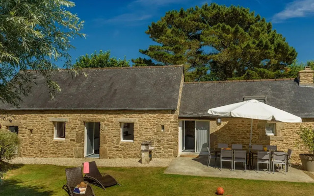 Peaceful Holiday Home in Plouguin With Indoor Pool
