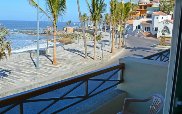 Hotel La Siesta Malecón