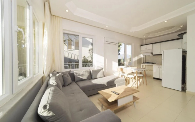 Refreshing Flat With Excellent Location in Alanya