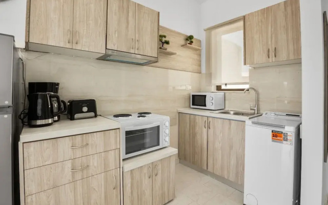 Seafront Apartment in Chania 7