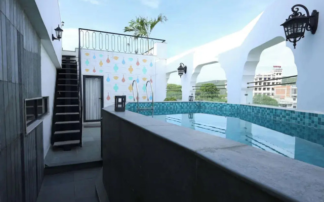 Artisav House