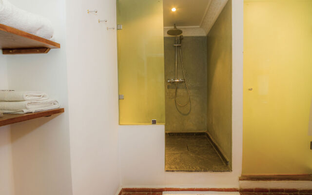 Hotel Blanco Riad