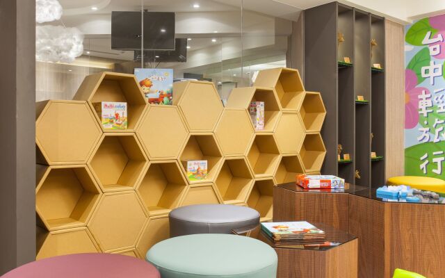 Stay Hotel - Taichung Zhongqing