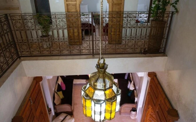 Taziri Hostel
