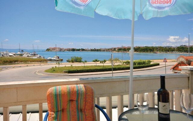 Amazing Home in Podstrana With Wifi and 2 Bedrooms