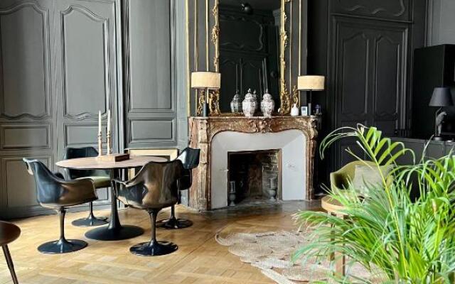 Splendide 2 pièces 65m2 Hôtel Particulier XVII ième siècle-Centre Historique Clermont-Ferrand