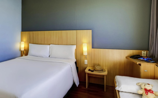 ibis Vitoria Praia Do Canto