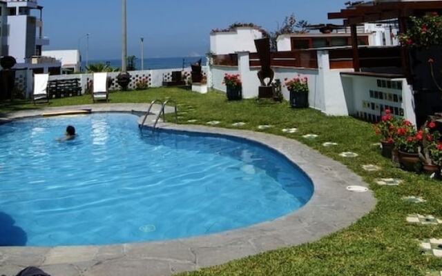 Casabarco Punta Hermosa - Hostel