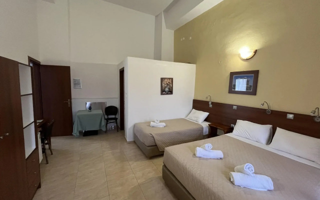Eleni Rooms