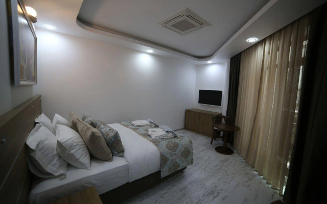 Grand Serenay Hotel