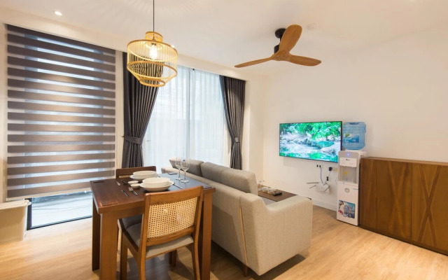 Sunny Home Apartment