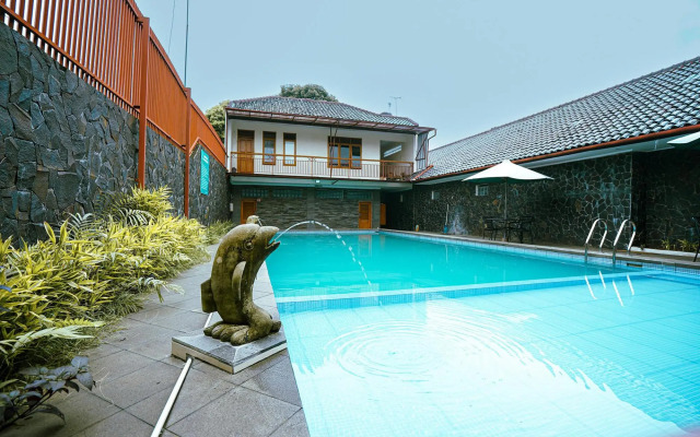 The Priangan Hotel I Yos Sudarso