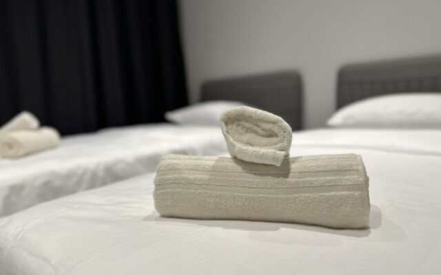 Real Homes & Metro Line