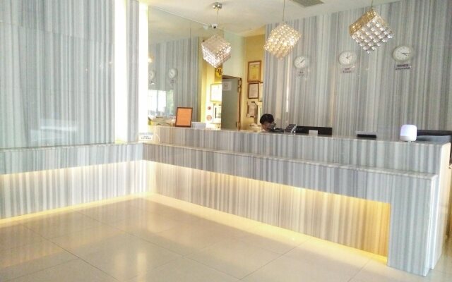 H Hotel