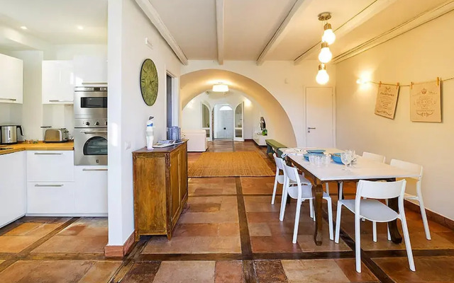 Luxurious Holiday Home in Acireale with Hot Tub